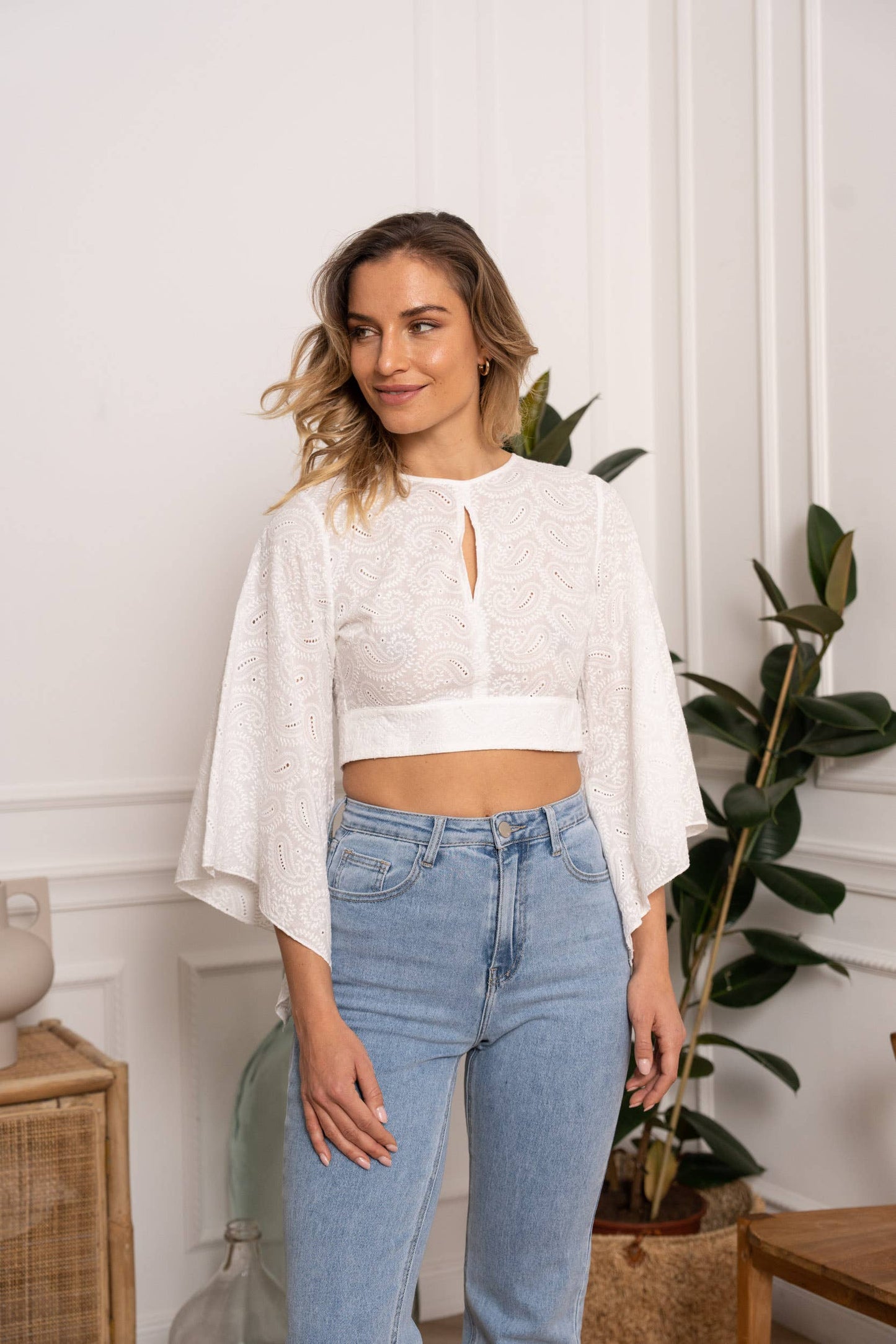 Choklate Paris - Eloise Crop Open Back Blouse
