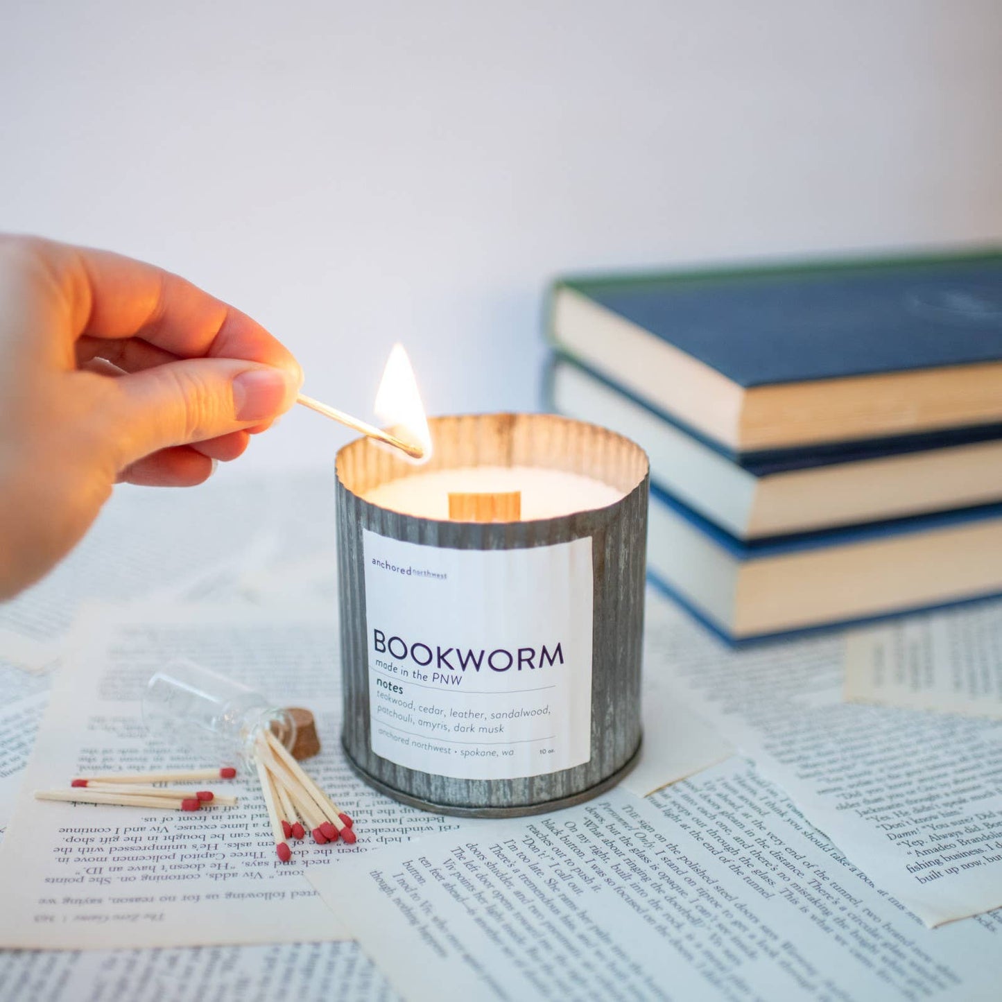 Anchored Northwest - Mistletoe Kisses Wood Wick Rustic Farmhouse Soy Candle
