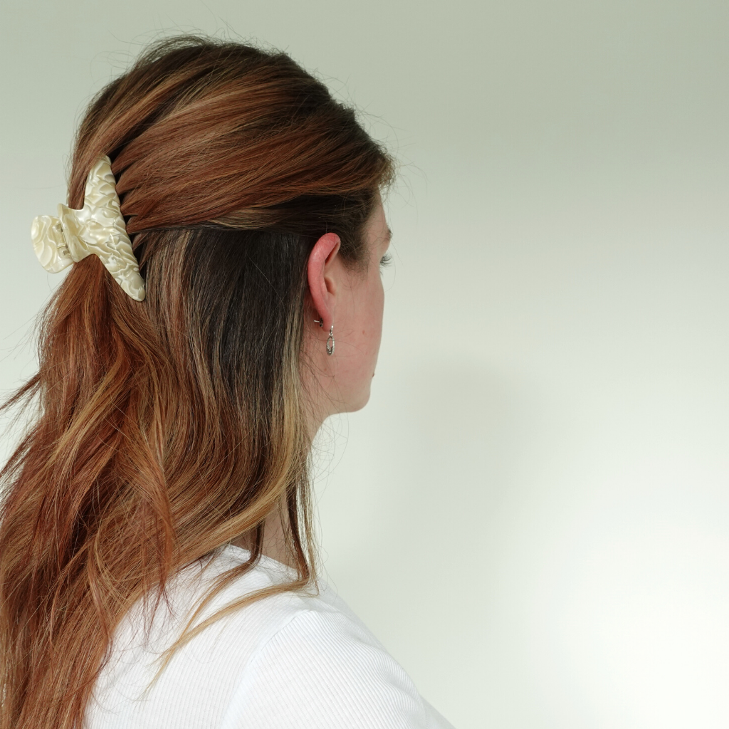 Love Attack - Izumi Cellulose Acetate Hair Claw Clips: Burgundy