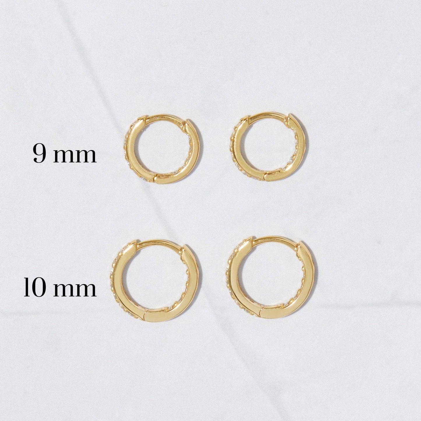 Sami Jewels - In & Out Studded Huggies - Gold