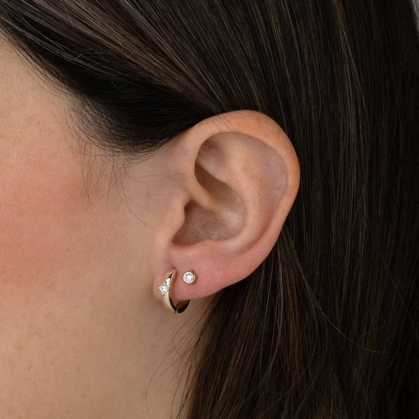 Sami Jewels - Bella Huggie Hoop Earrings - Gold