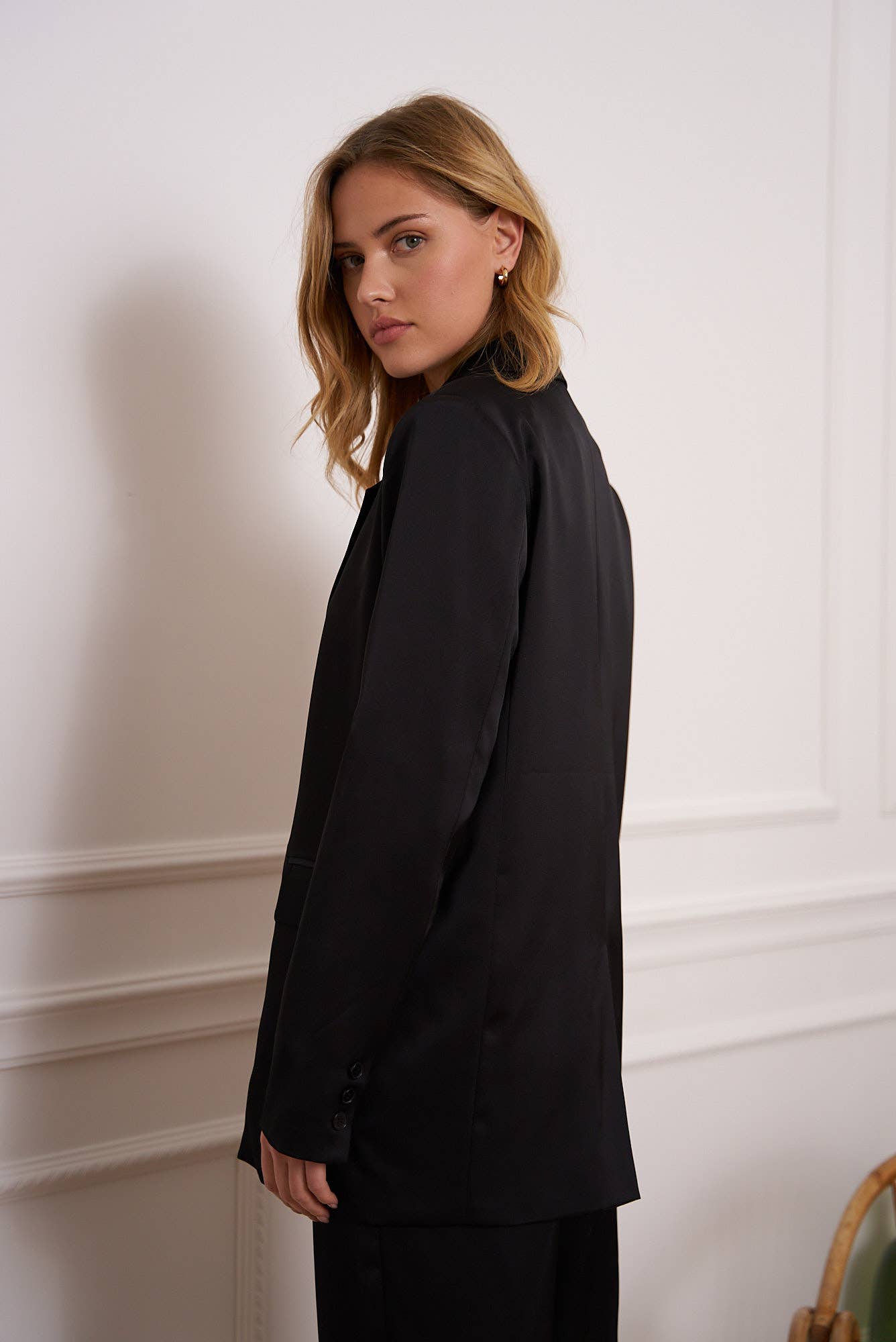 Choklate Paris - Satin Blazer with Shoulder Pads