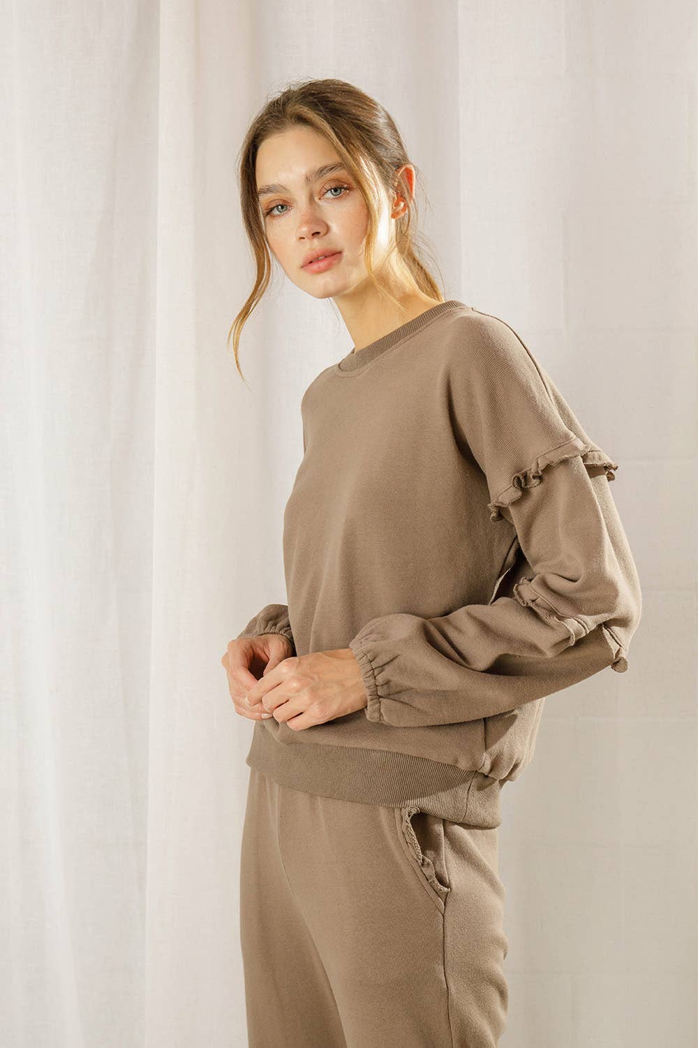 STORIA - Solid-colored Ruffled Pullover Sweater
