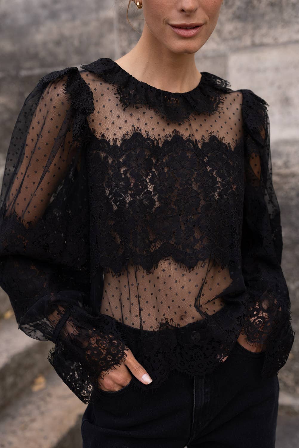 Choklate Paris - Lace Peter Pan Collar Blouse