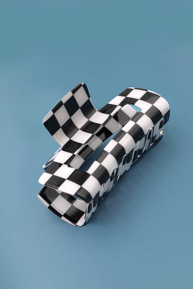 JOSSLYN by Wall to Wall - JUMBO RESIN CHECKER HAIR CLAW CLIPS 4inch | 40H664: Black