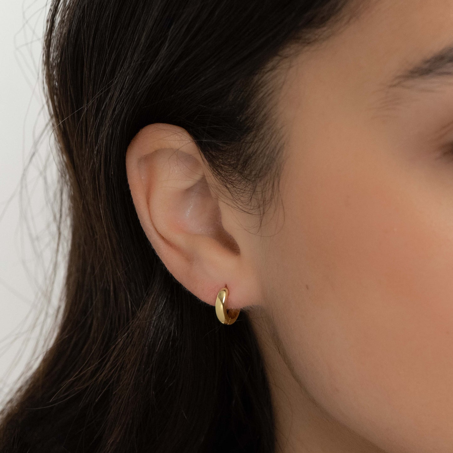 Sami Jewels - Minimalist Huggie Hoops - Gold