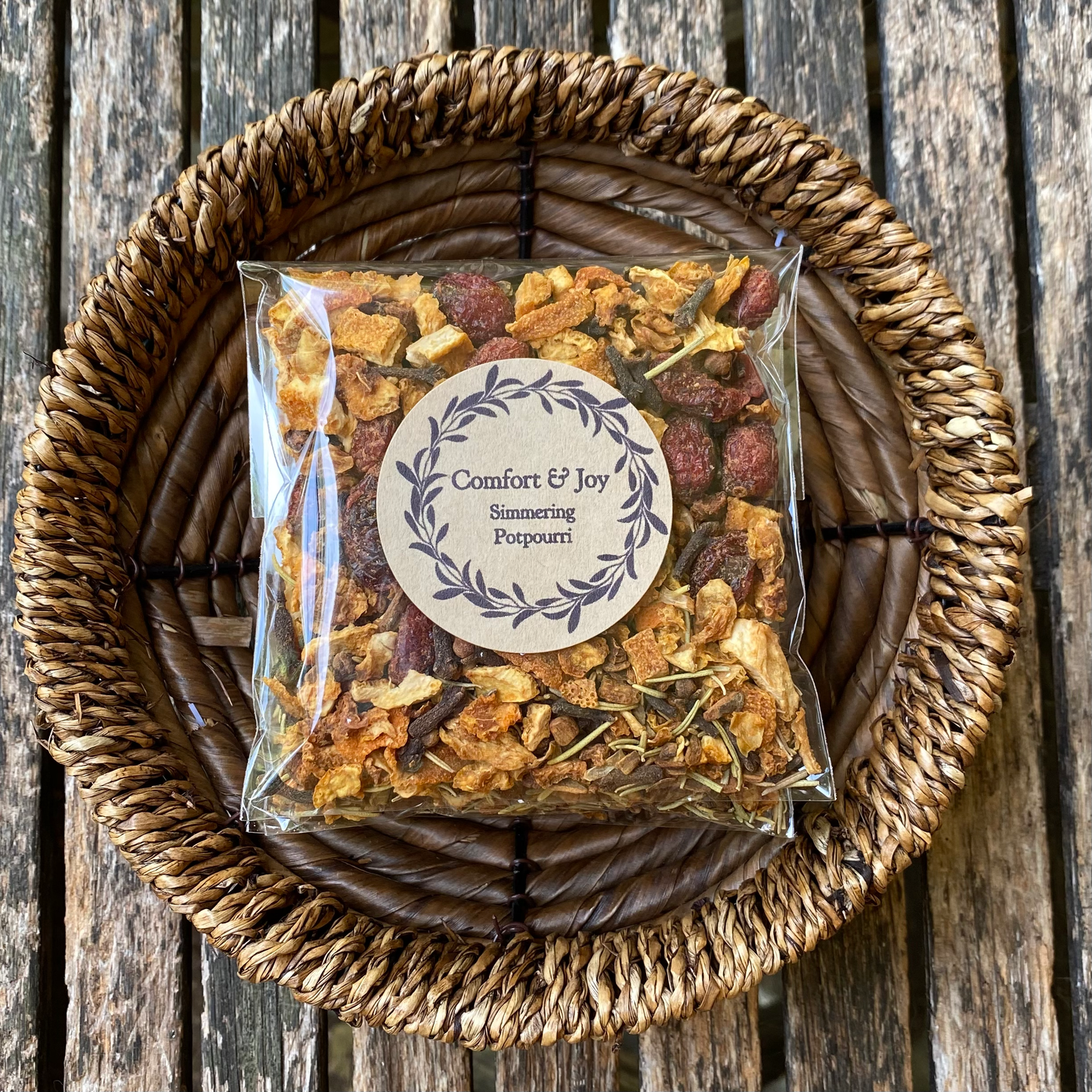 Three Roots Boutique - Comfort & Joy Simmering Potpourri