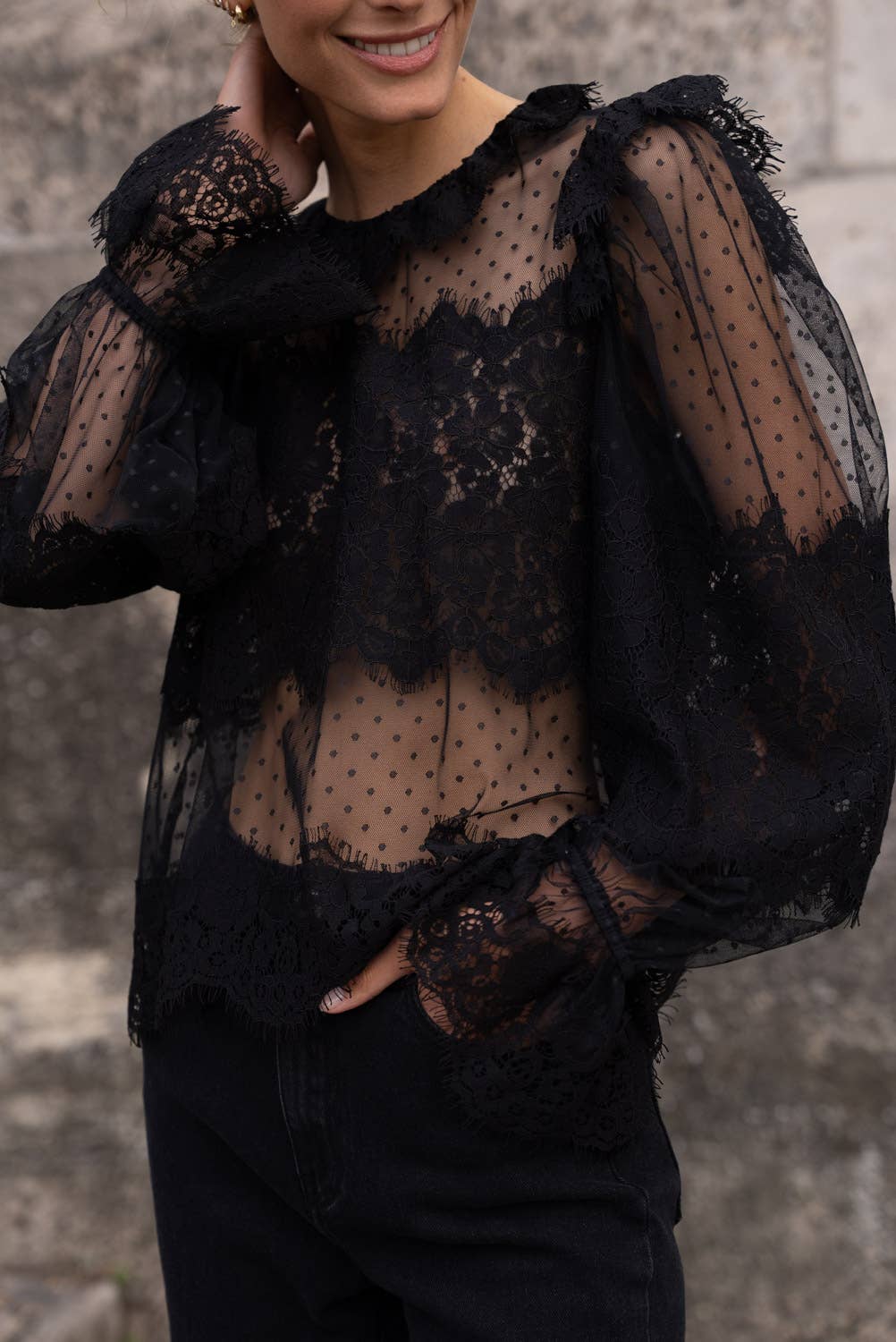 Choklate Paris - Lace Peter Pan Collar Blouse