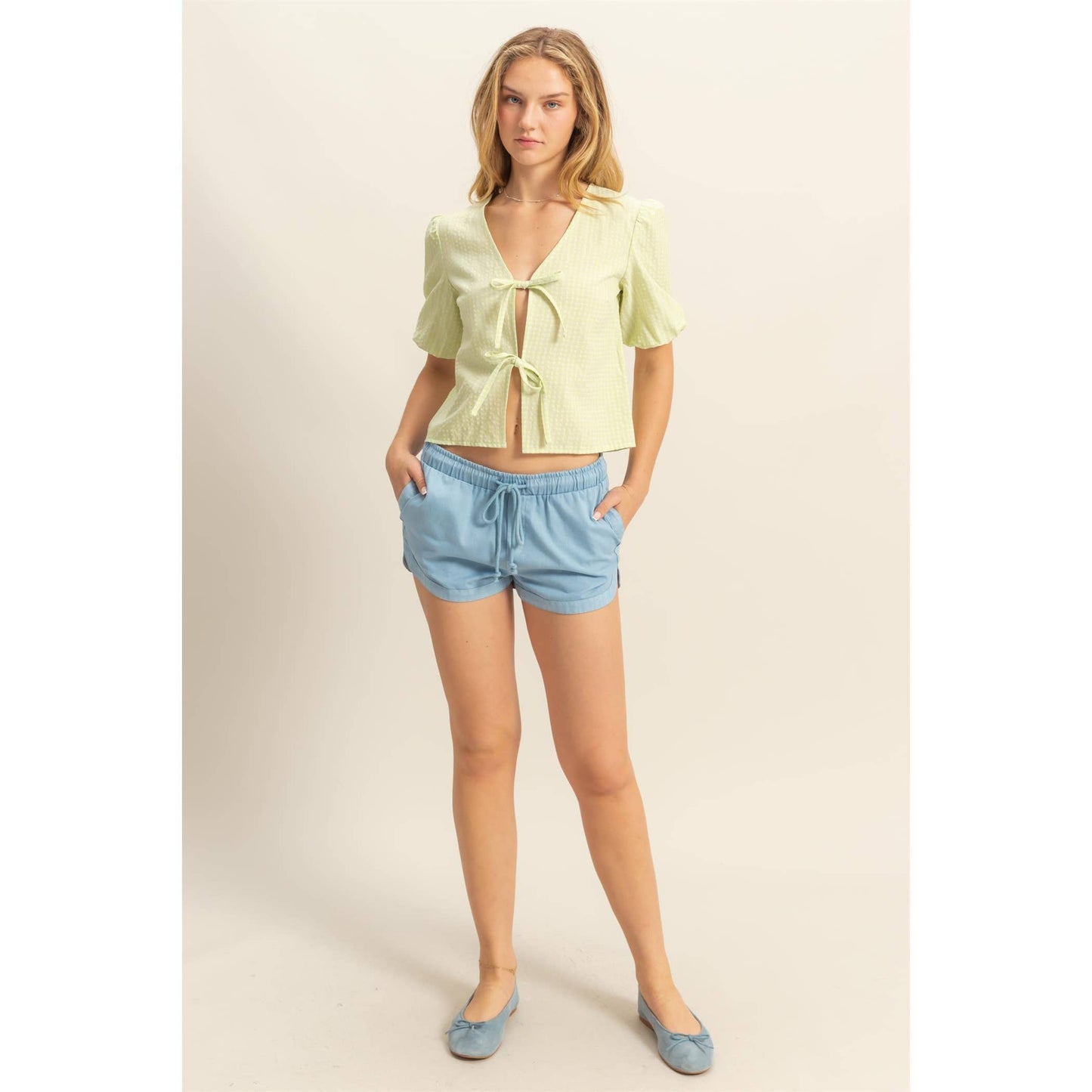HYFVE - DZ25C145-Gingham Print Bow Tie Puff Sleeve Blouse