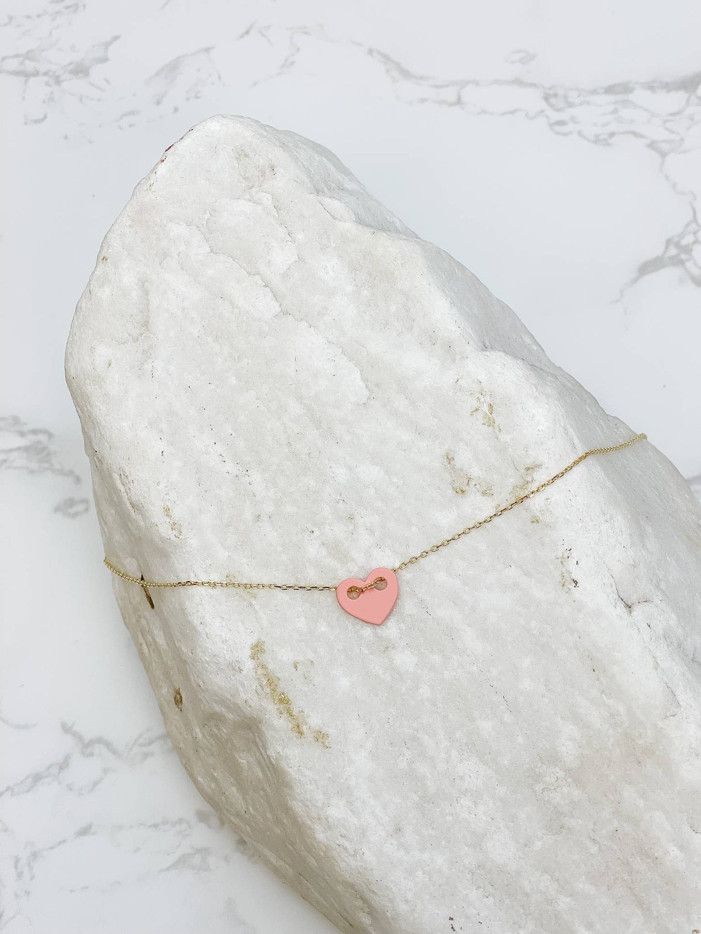 Prep Obsessed Wholesale - Simple Cutout Heart Necklace