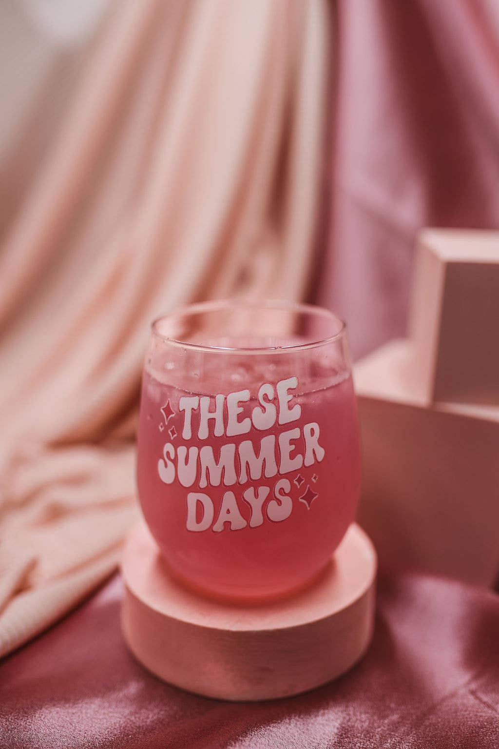 Sip Hip Hooray - These Summer Days Retro 14oz Stemless Wine Tossware - Summer