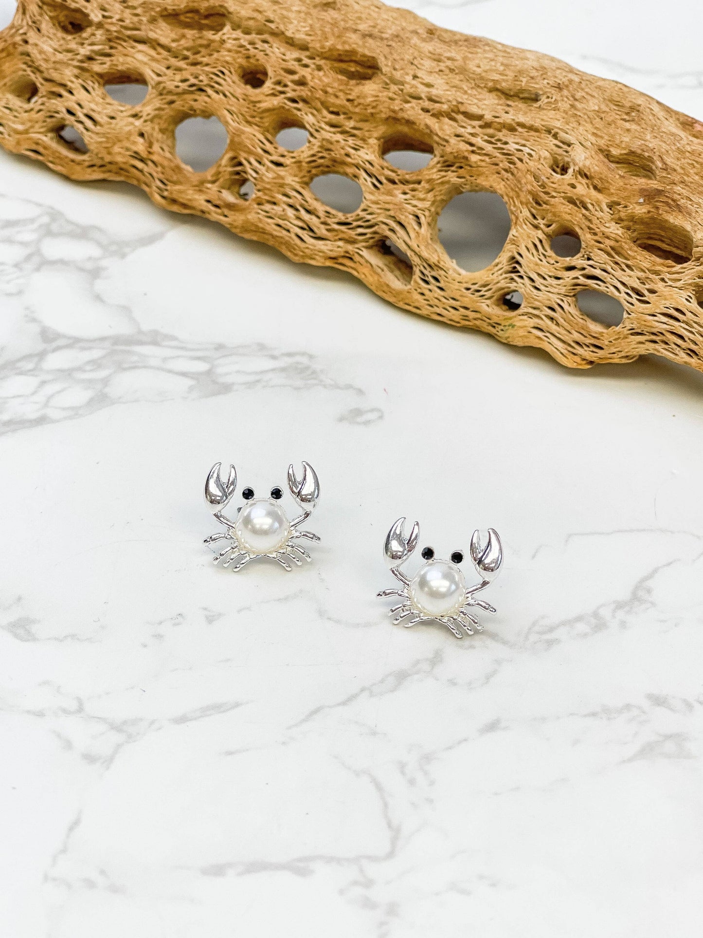Prep Obsessed Wholesale - Pearl Crab Stud Earrings