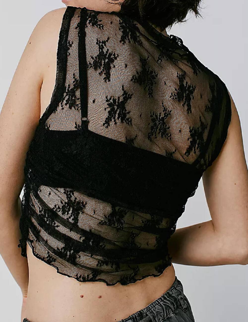 Sweetkama - Ladies Lux Floral See Through Lace Sleeveless Blouse SKT274