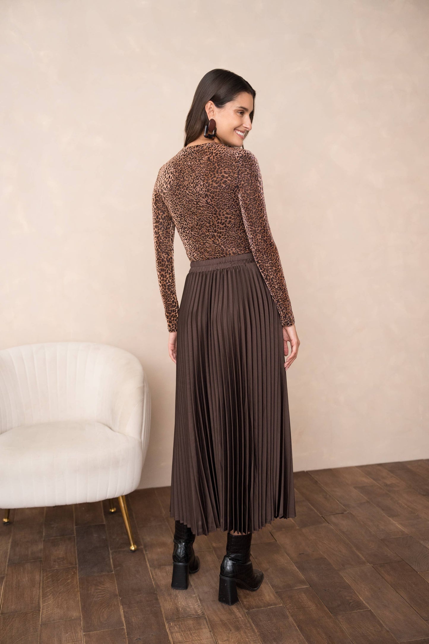 CHOKLATE PARIS (US DUTY-FREE) - Solid satin pleated skirt - CK08176-5