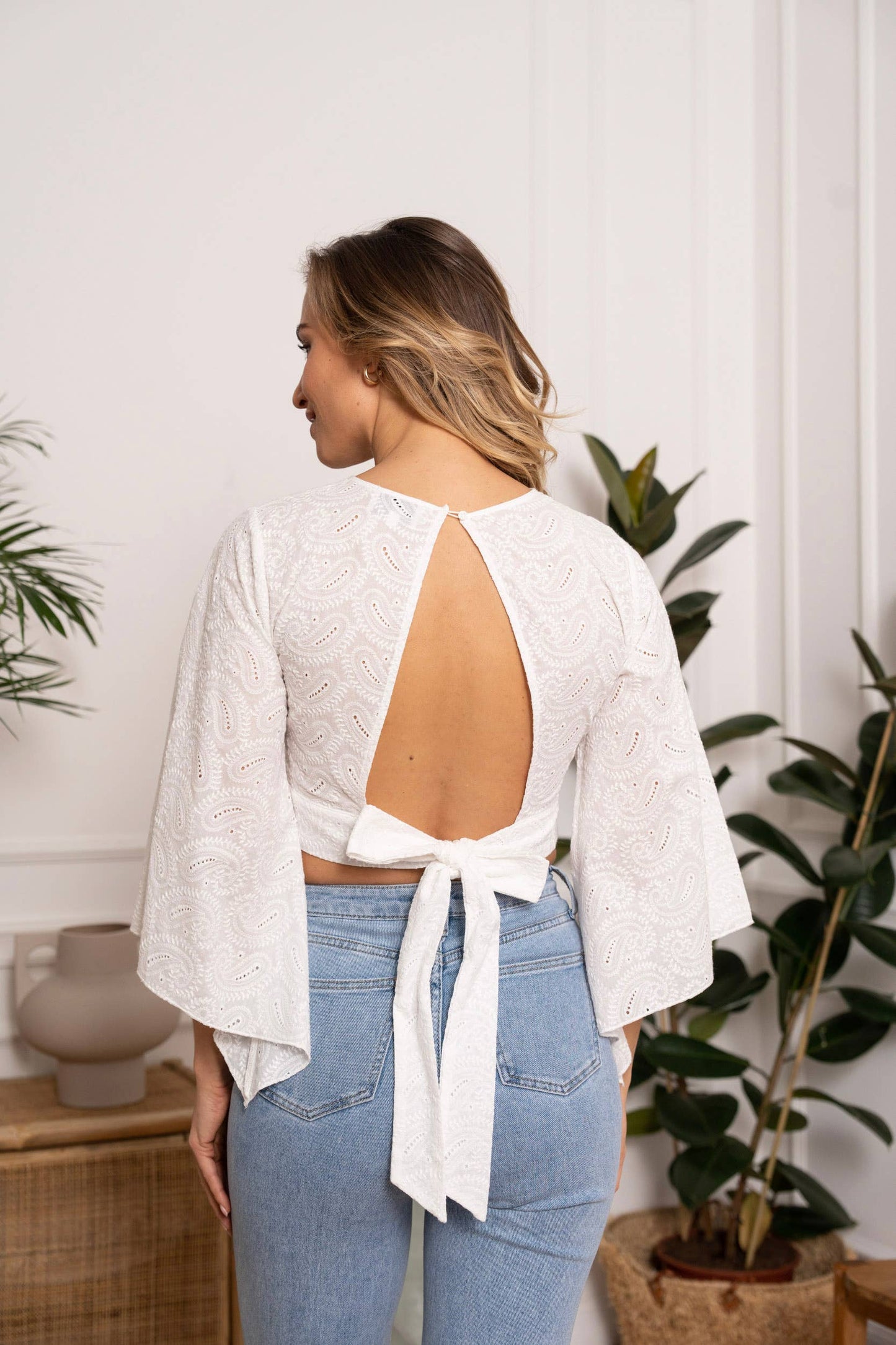 Chokalte Paris - Eloise Crop Open Back Blouse