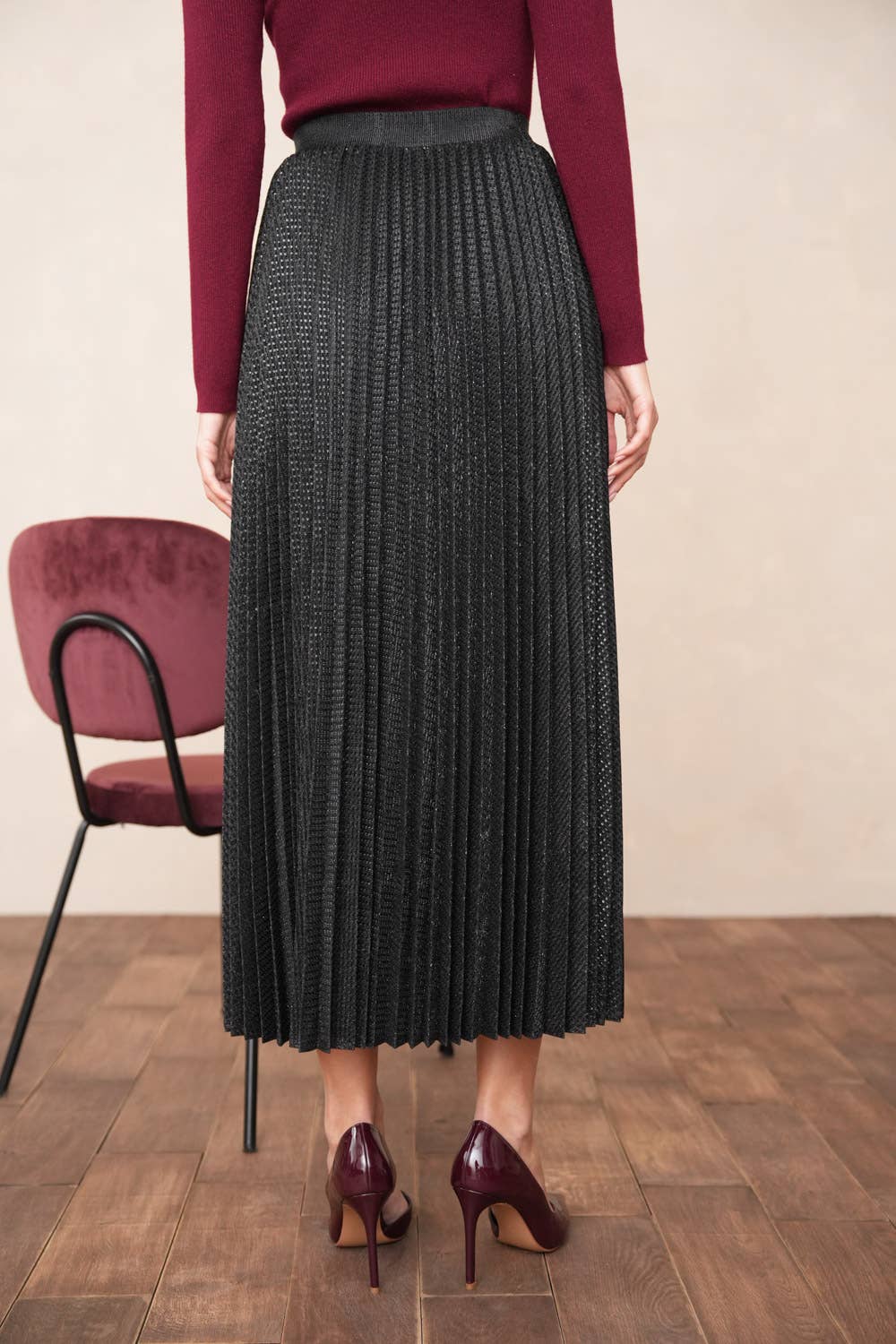 Choklate Paris - Long Pleated Skirt with Metallic Threads - Black