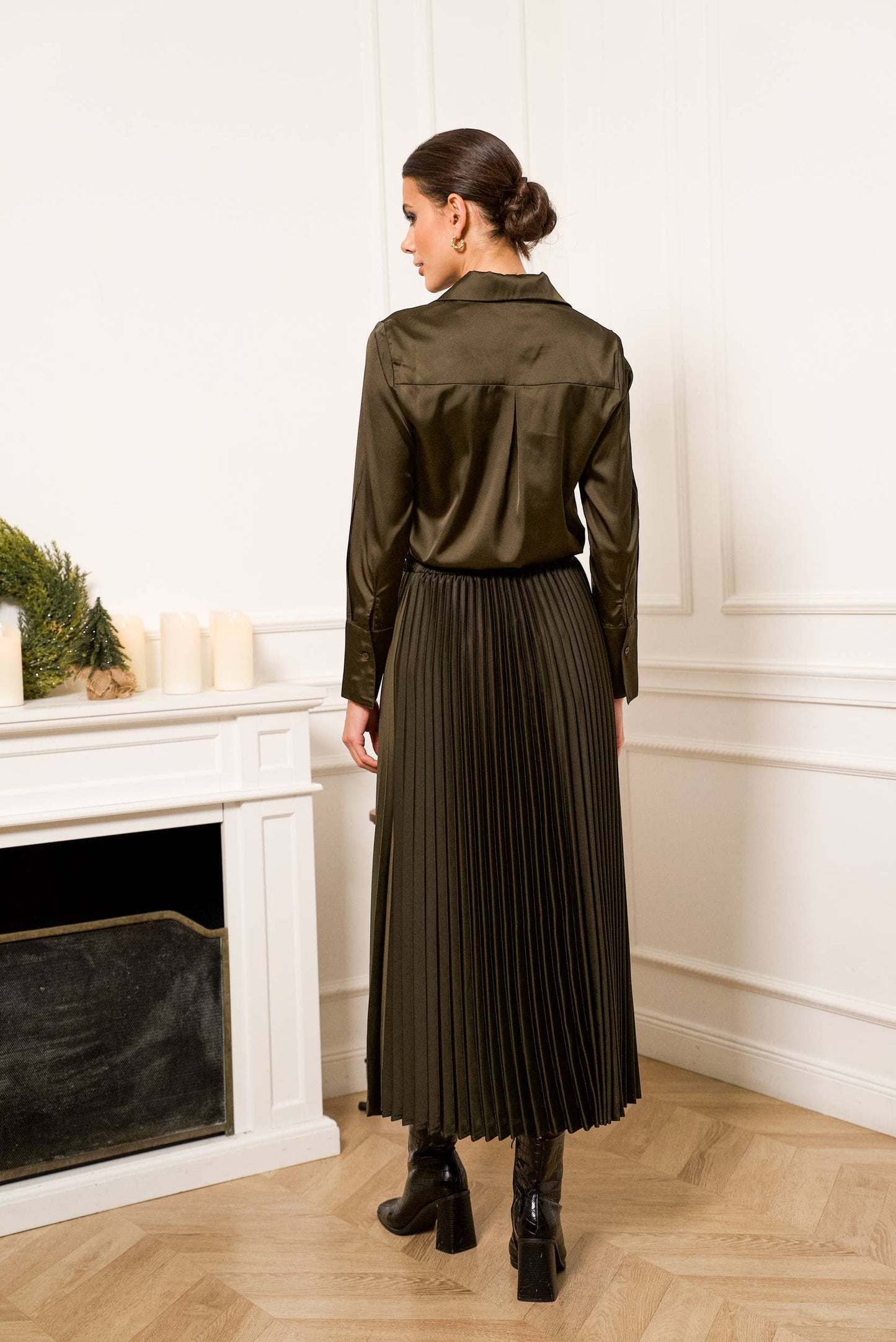 Choklate Paris - Solid Satin Pleated Skirt - Dark Khaki