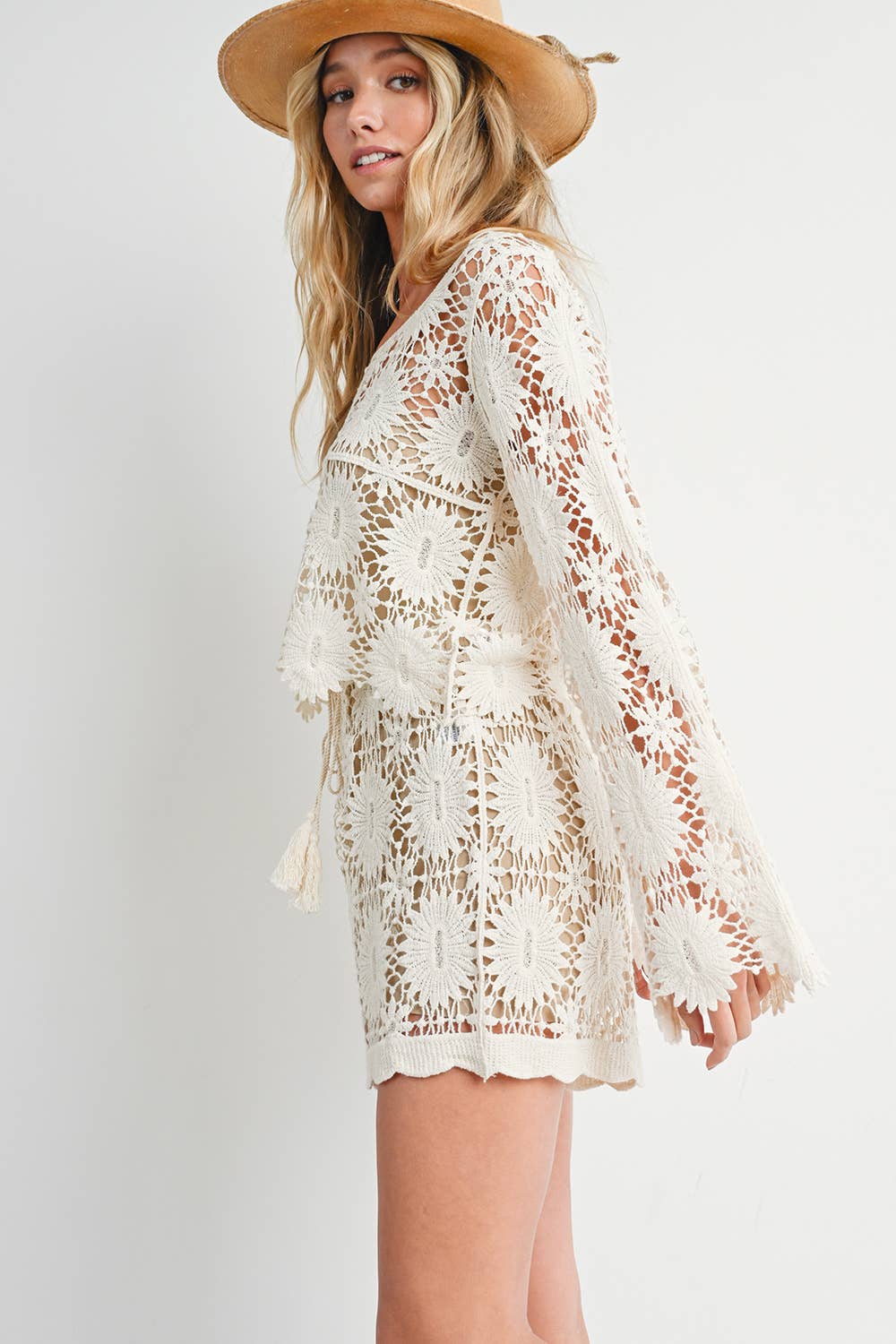 Bluivy - Crochet Drawstring Shorts