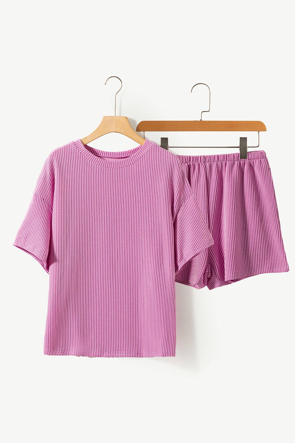 Aapparella - Textured Tee and Shorts Two Piece Set - Pink