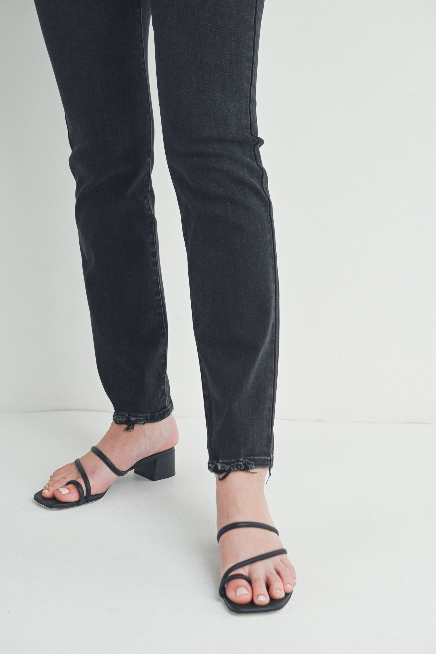 JBD - Slim Straight Longer Length - Washed Black