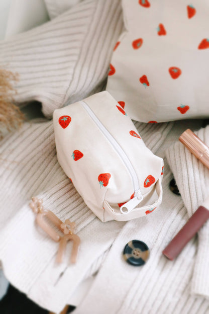 Freon Collective - Mini Makeup Bag - Strawberry