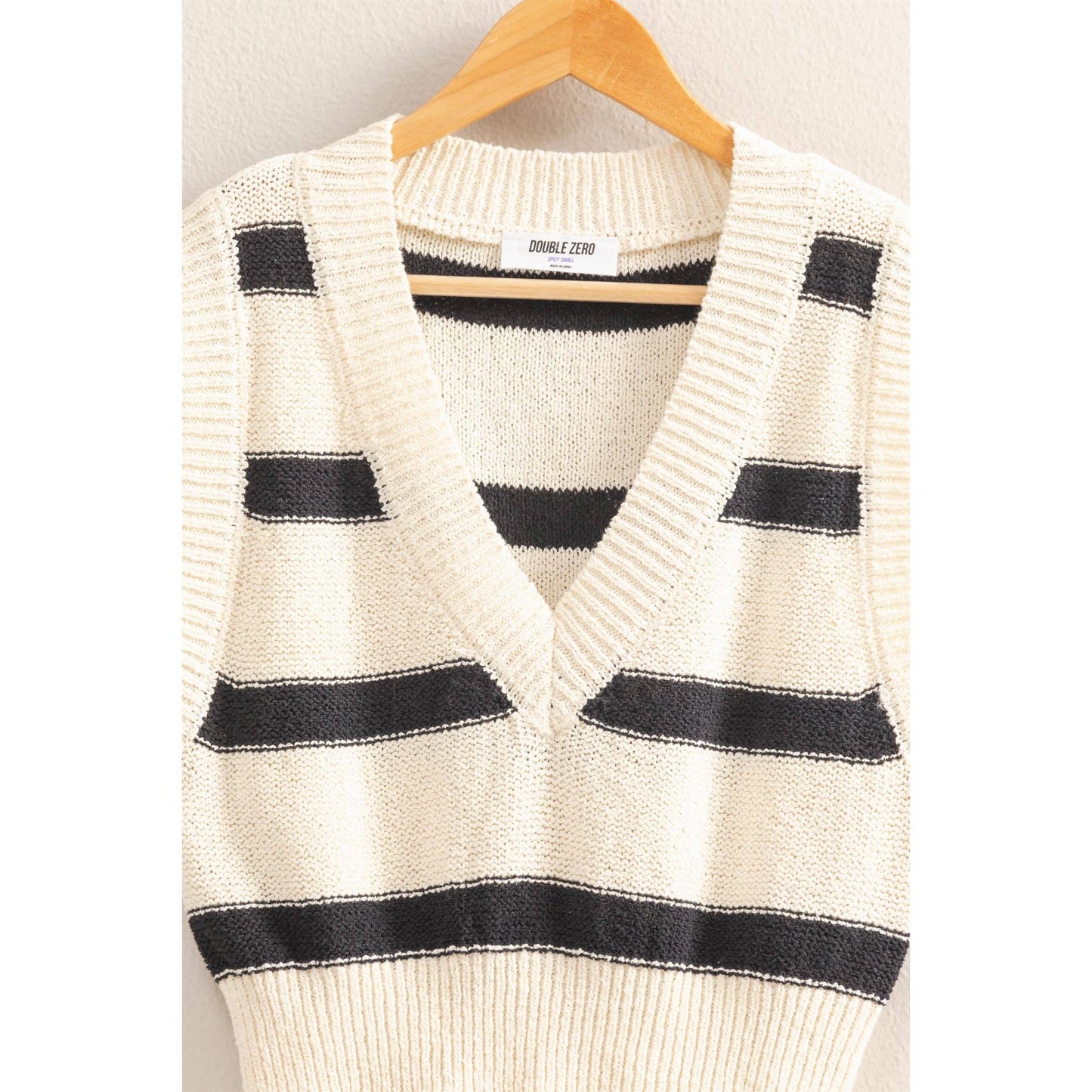 HYFVE - DZ25A763-Striped V-Neck Sweater Vest