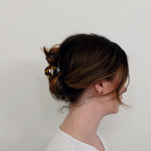 Love Attack - Joanna Cellulose Acetate Hair Claw Clips: Dark Tortoiseshell