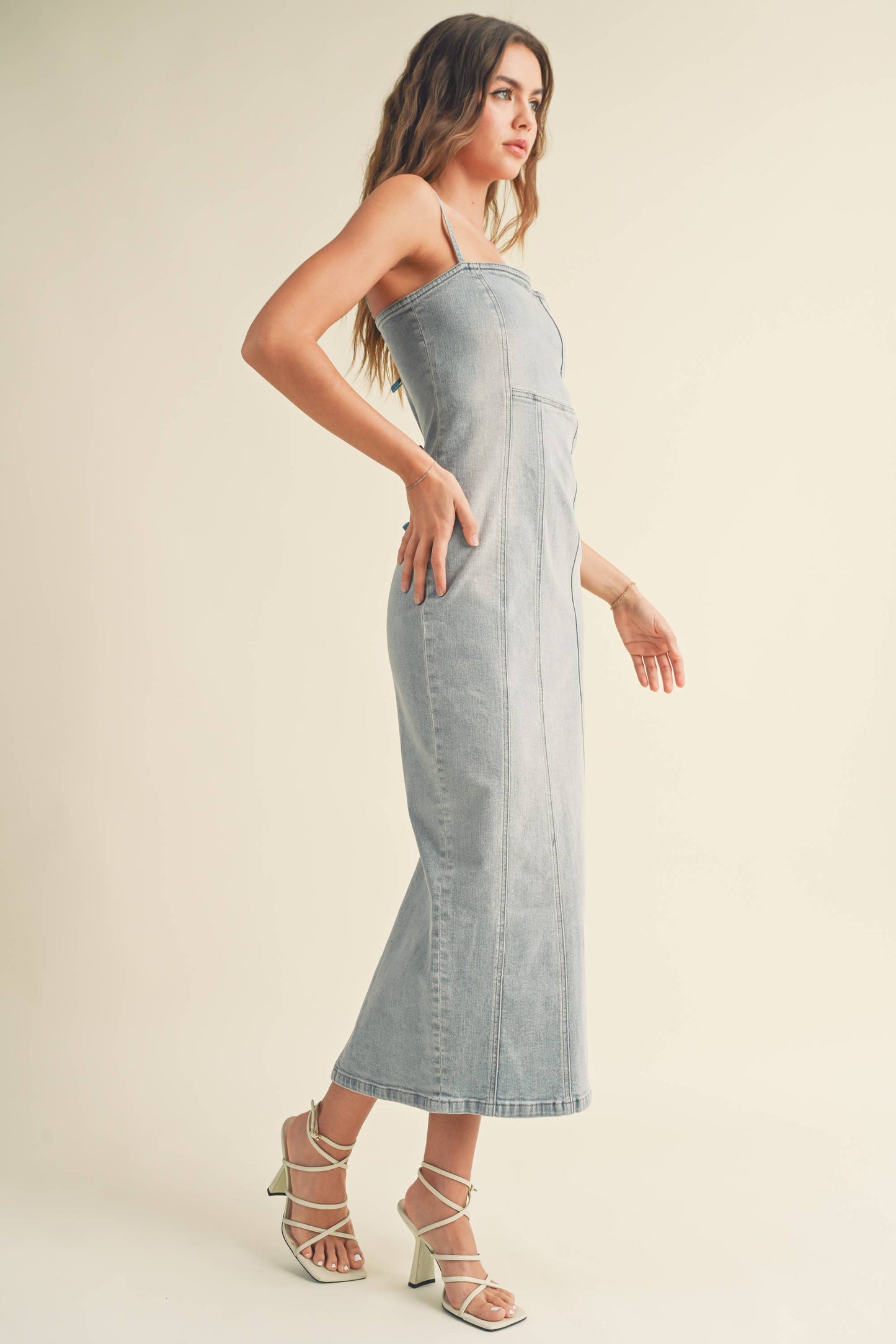 MIOU MUSE - Light Wash Stretch Denim Dress