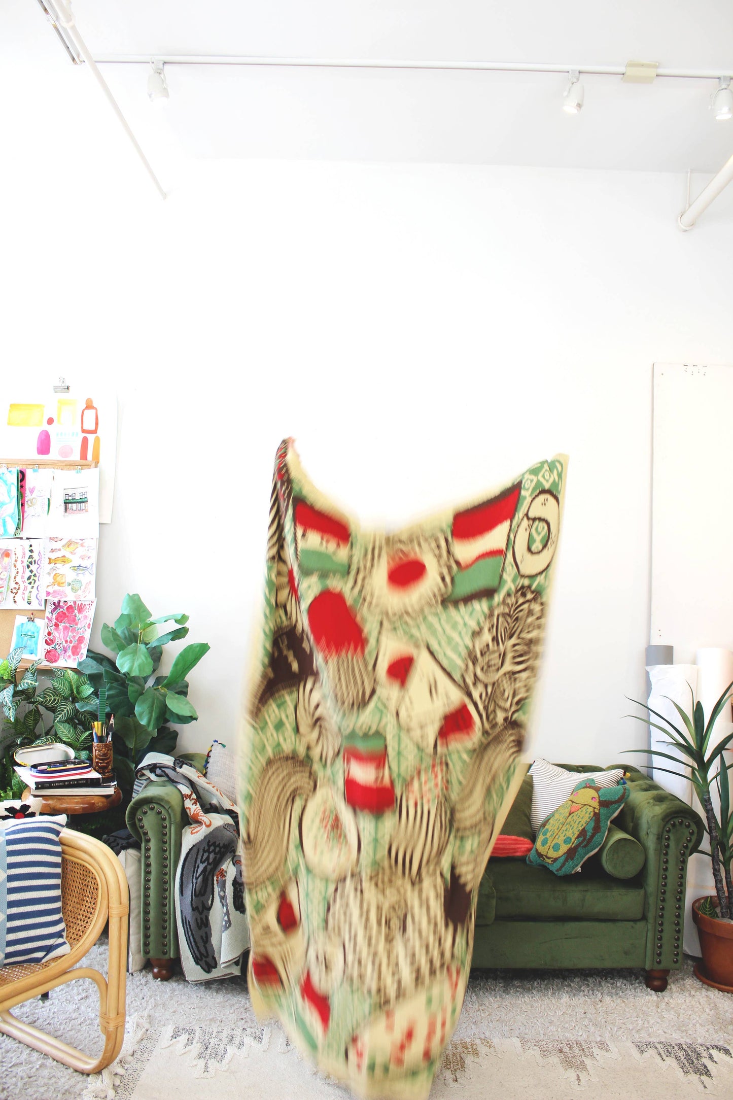 Calhoun & Co. - Italian Cookies Knit Blanket 