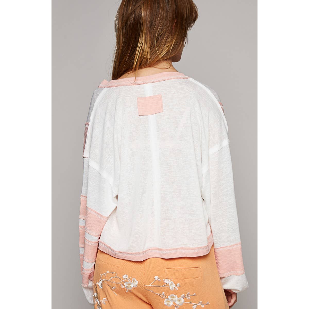 Pol Clothing - Oversize V-Neck Long Sleeve Basic Crop Top - Pink