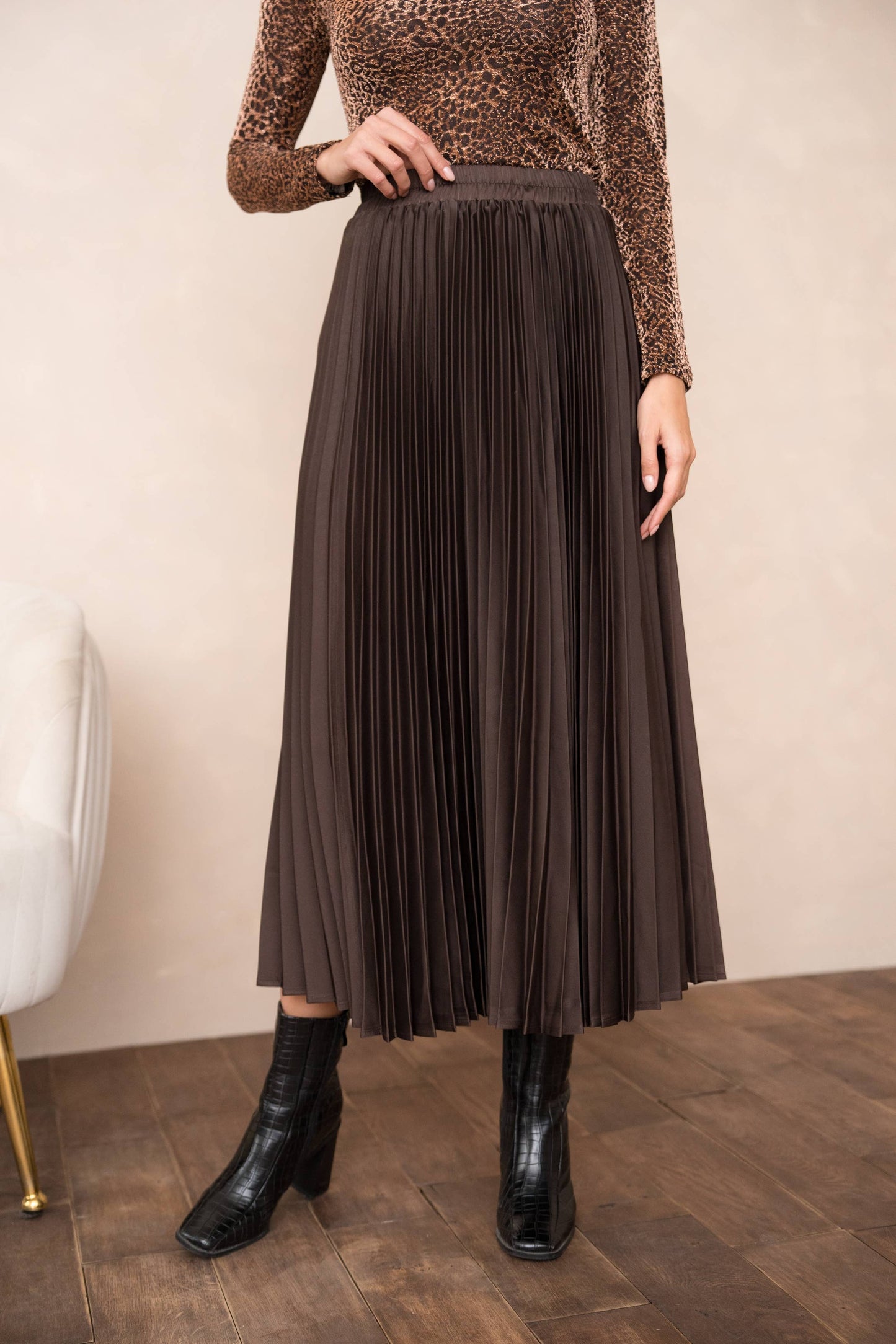 Choklate Paris - Solid Satin Pleated Skirt - Dark Khaki