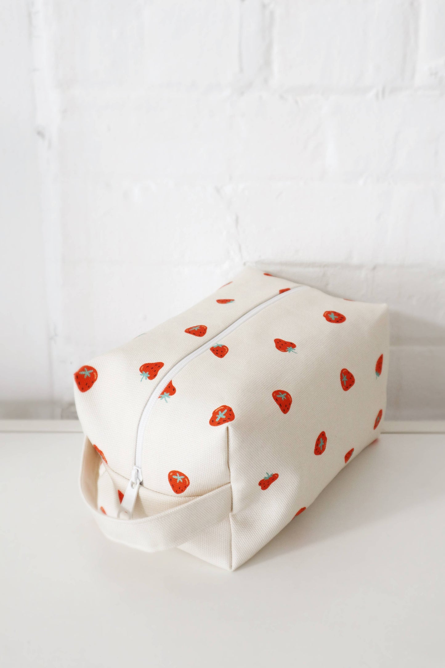 Freon Collective - Makeup Bag - Strawberry