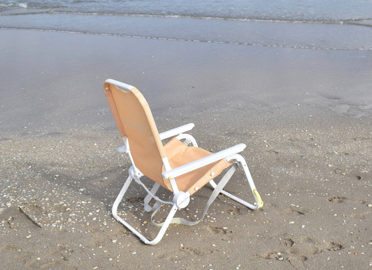 SUNFLOW - The Shore Thing Chair: The Shore Thing Chair with Sun Shade and Drink Holder / Rosé Pink