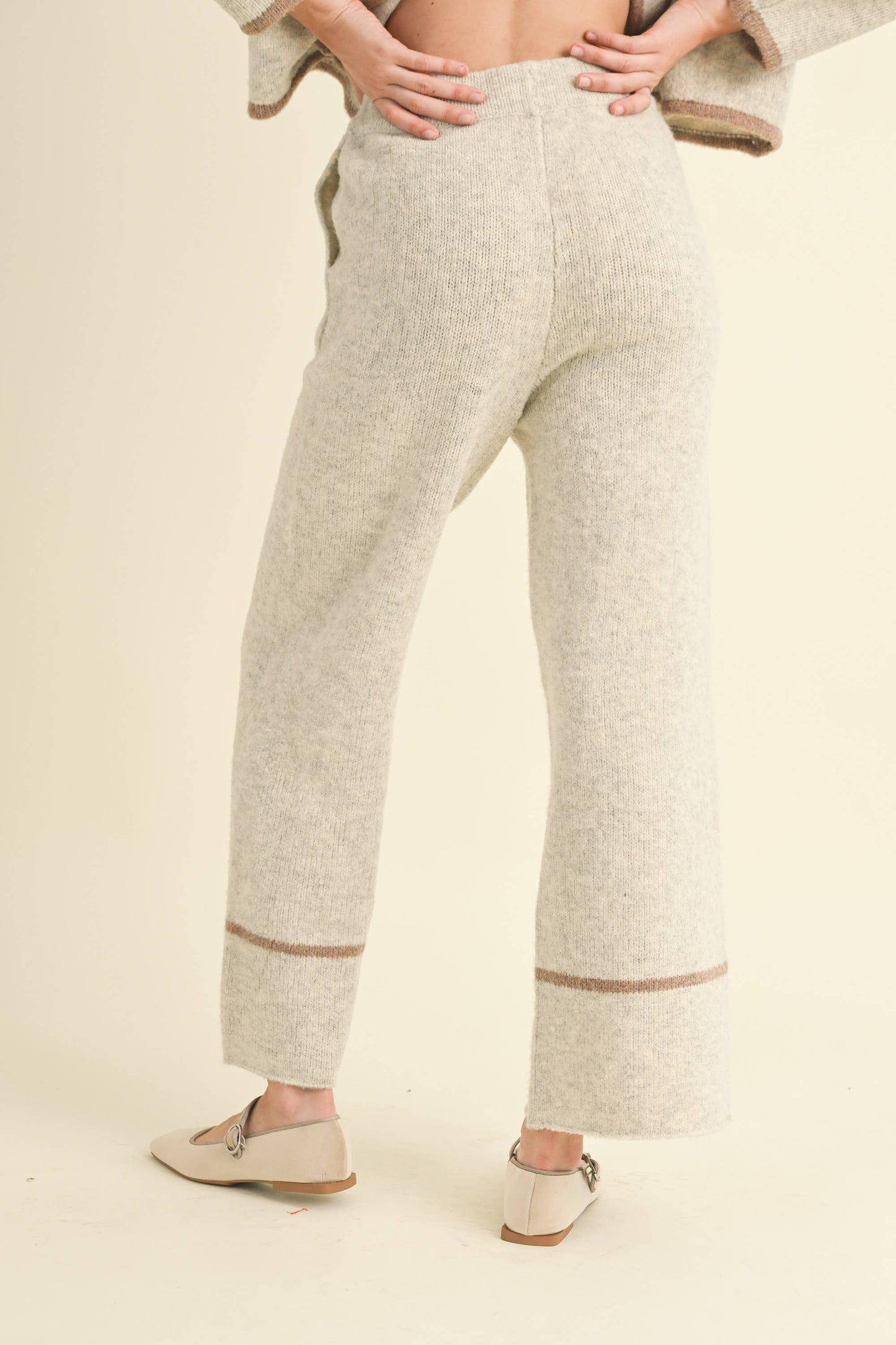 Miou Muse - Color Contrast Detail Knitted Pants