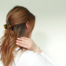 Love Attack - Izumi Cellulose Acetate Hair Claw Clips: Burgundy