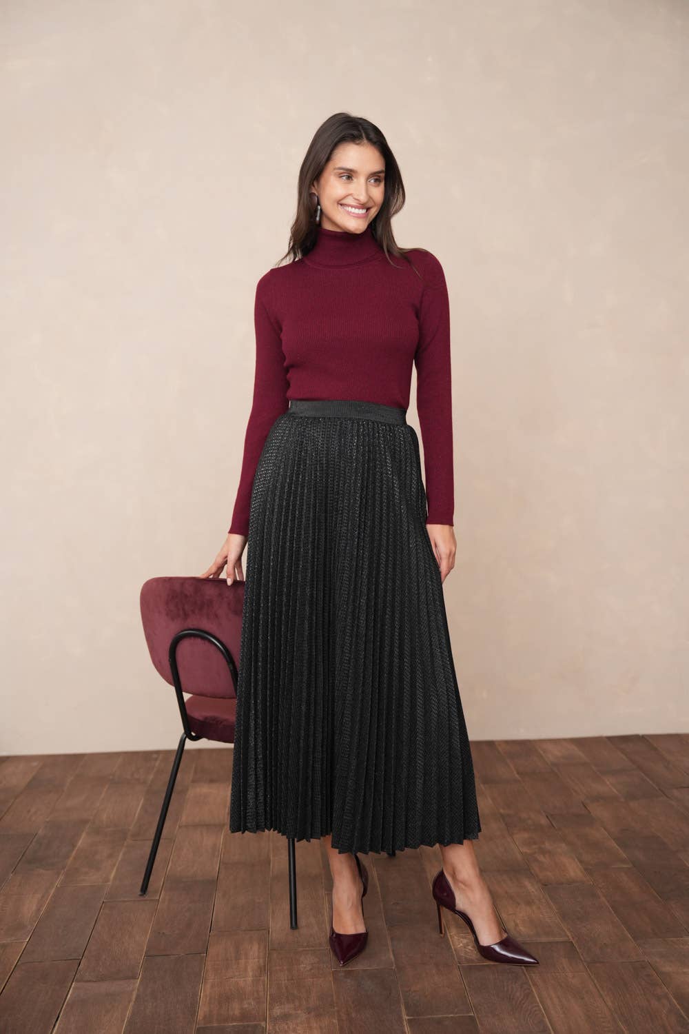 Choklate Paris - Long Pleated Skirt with Metallic Threads - Black