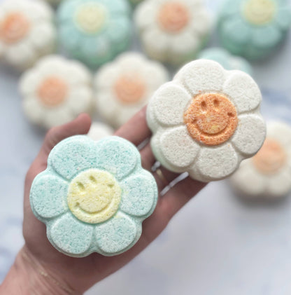 The Sister Made - Happy Daisy Bath Bomb