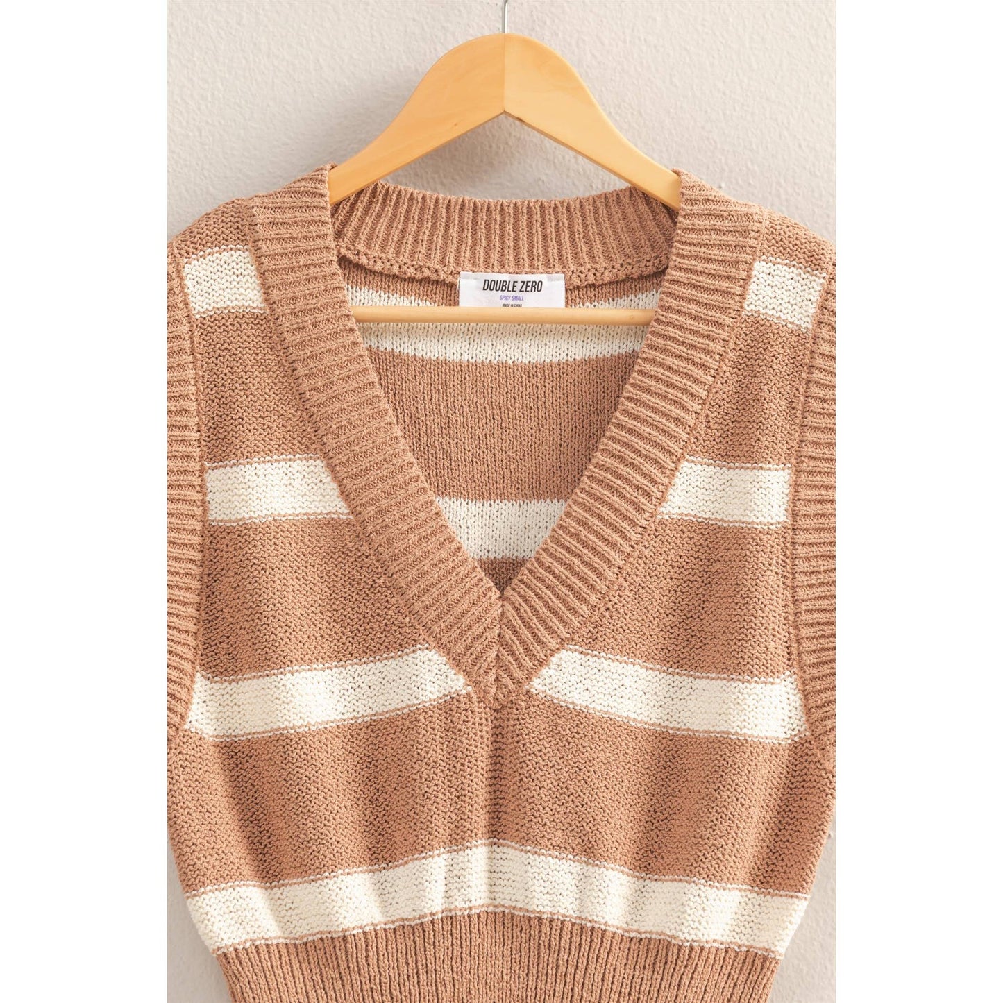 HYFVE - DZ25A763-Striped V-Neck Sweater Vest