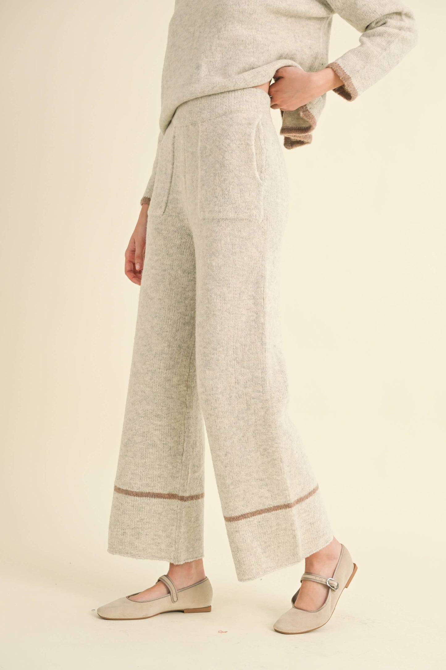 Miou Muse - Color Contrast Detail Knitted Pants