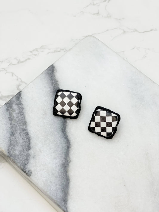 Prep Obsessed Wholesale - Checkerboard Square Stud Earrings