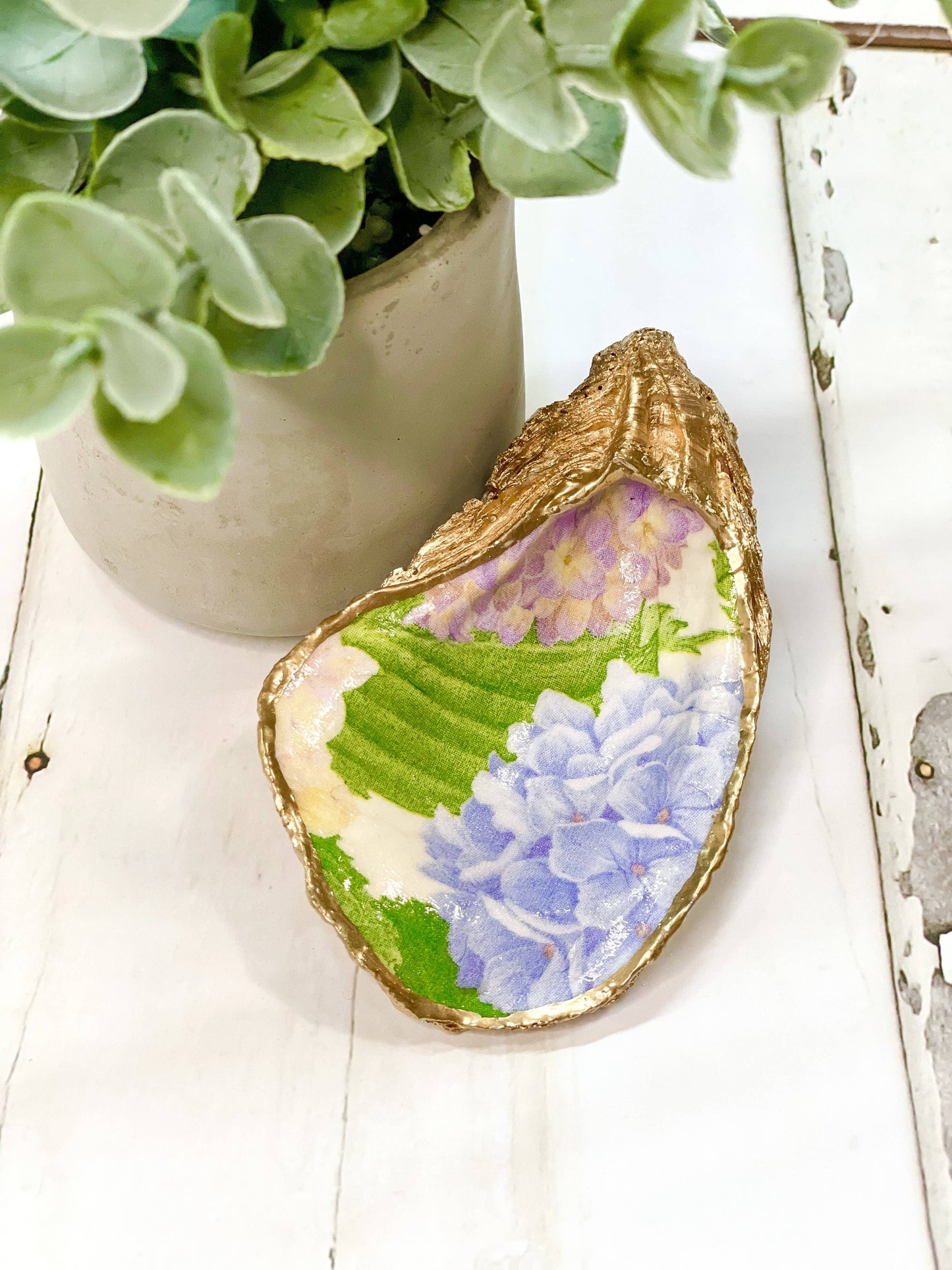 Alison Brooke Designs - Hydrangea Oyster Trinket Dish