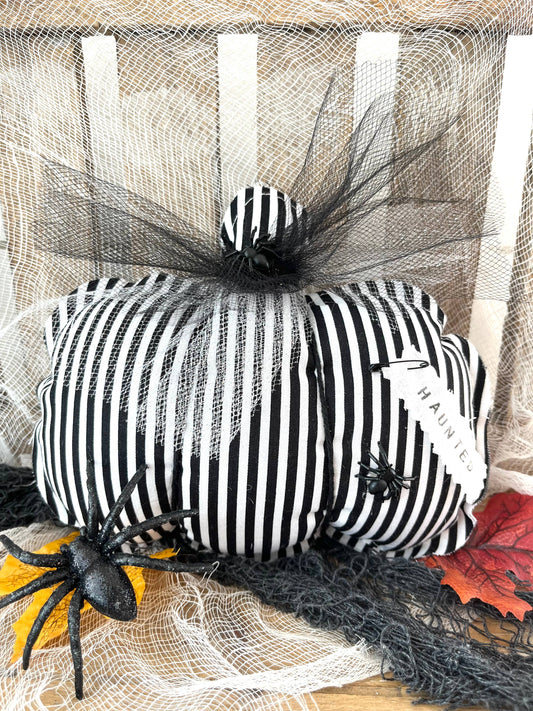 Kate + Em - Rustic Pumpkin Vintage Halloween HAUNTED Home Decor: one
